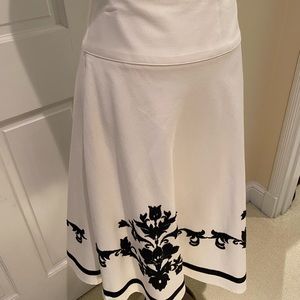 White House Black Market Skirt